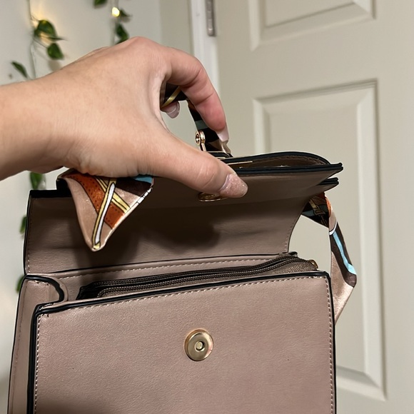 Mini Bag Toupe 🌺 - Picture 5 of 7